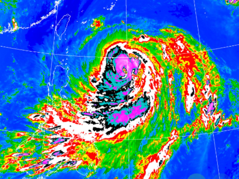 25年來最大顆 ! 巴威巔峰已過稍減弱 仍以「通過東北角近海」機率最高